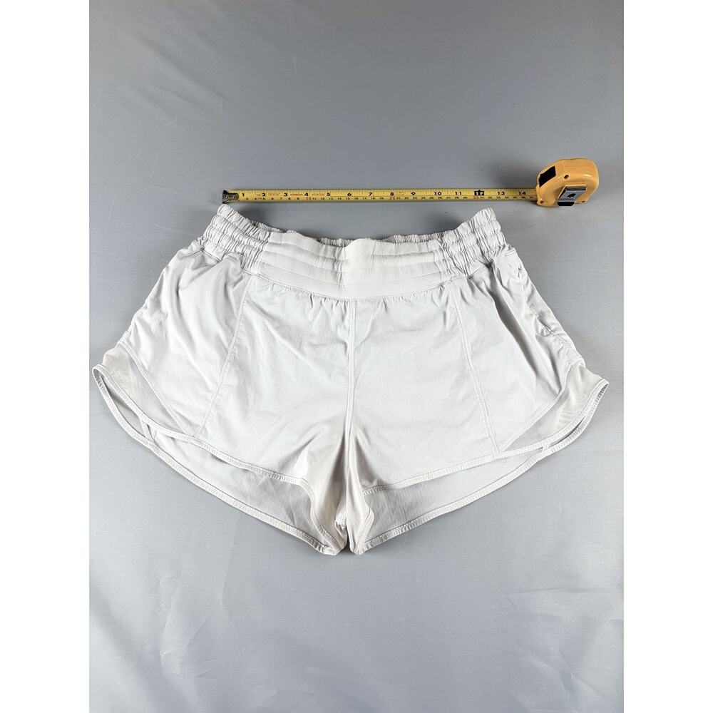 Lululemon Hotty Hot High Rise Lined Short 2.5” White Size 10 W7AY1R - Picture 3 of 6